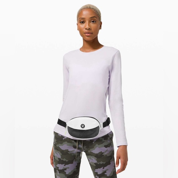 lululemon take it on belt bag - Picture 2 of 9